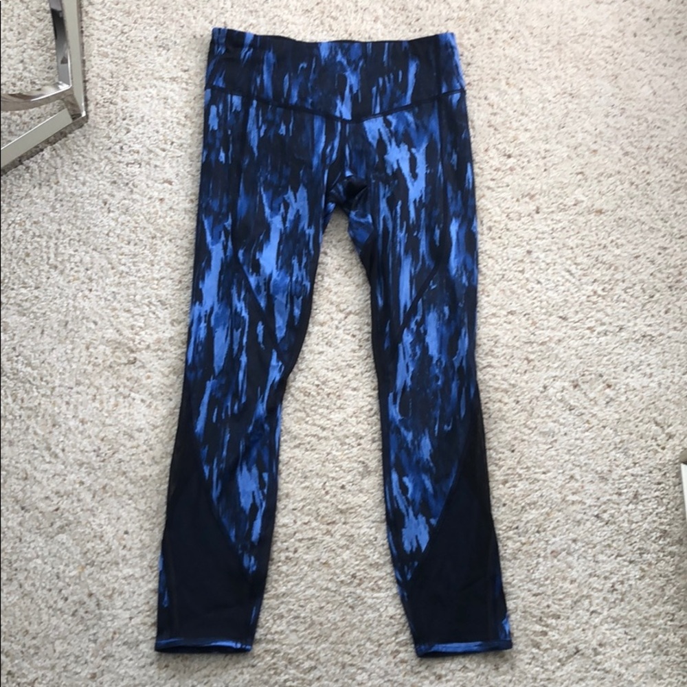 Lululemon NWOT blue and black size 6 tights